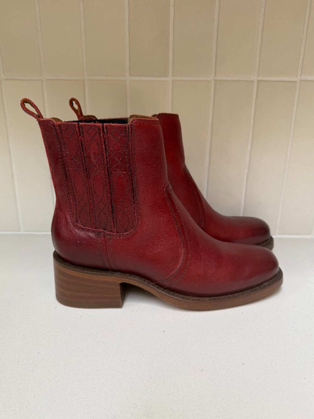 Frye Campus Chelsea Boots Merlot